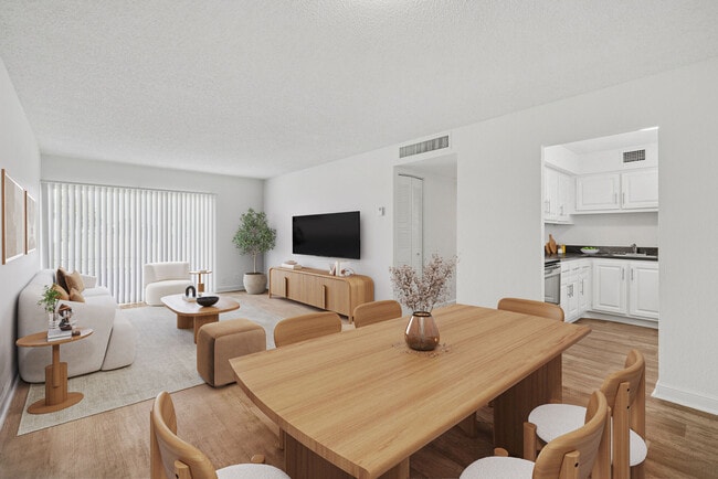 Photo - Costa Del Lago