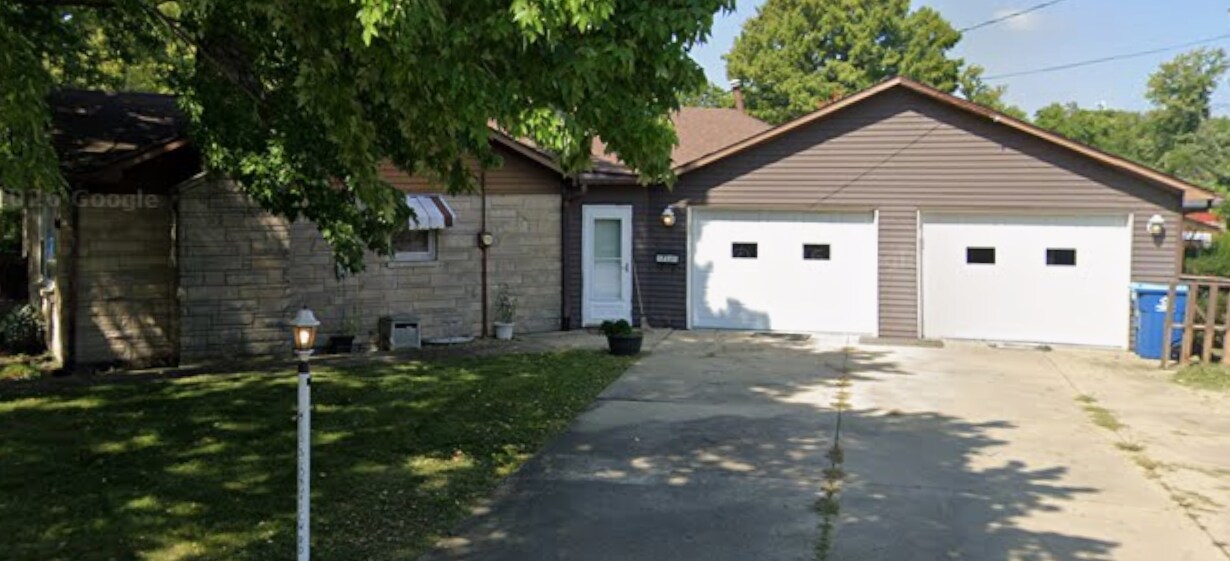Photo - 713 S Longview Rd