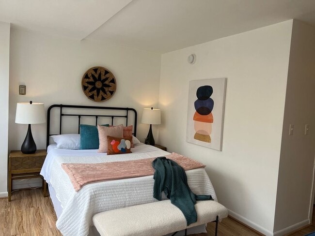 Photo - 522 21st St NW