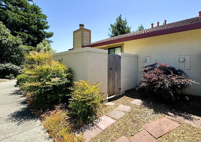 Photo - 140 Park Pl Dr
