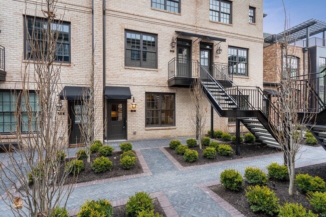 Building Photo - 101 N 6th St Unit G53