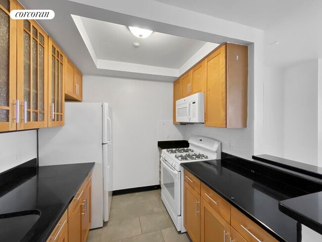 Photo - 1405 5th Ave