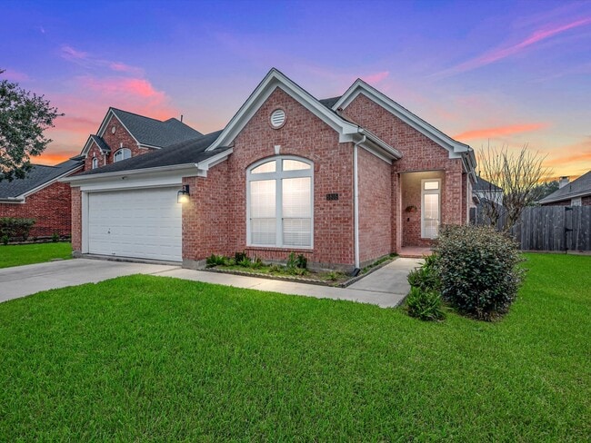 Building Photo - 5805 Windy Knoll Ln