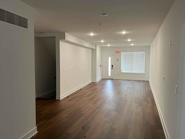 Photo - 2554 Frankford Ave Unit 1