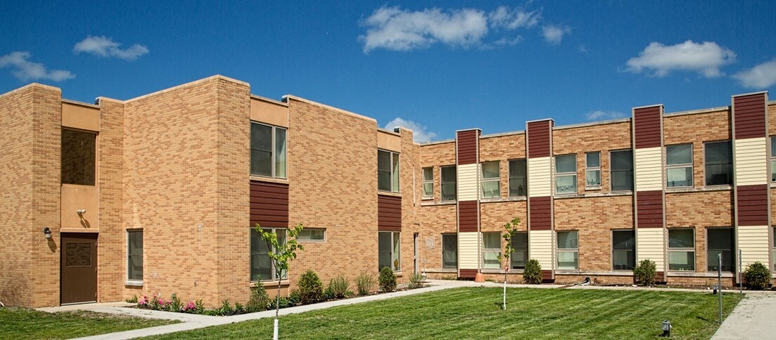 Linden Corners - Linden Corners Apartments