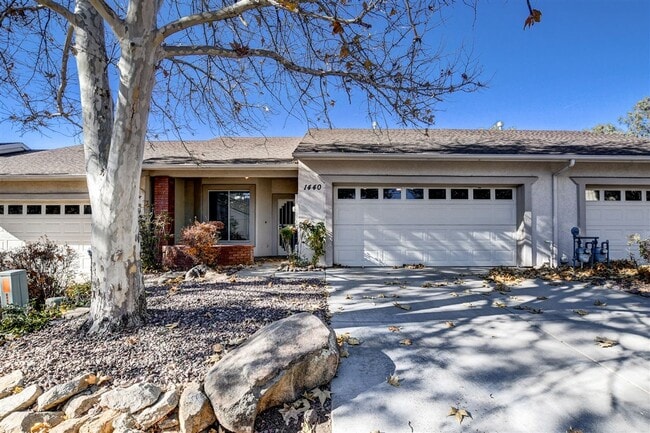 Building Photo - 2 bed, 2 bath condo close to downtown Prescott