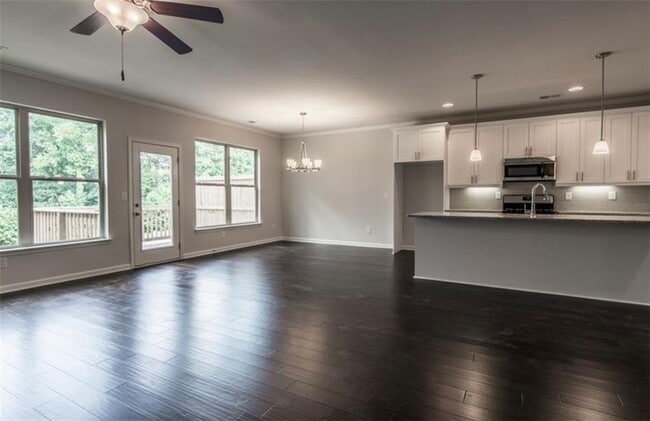 5520 Bright Cross Wy