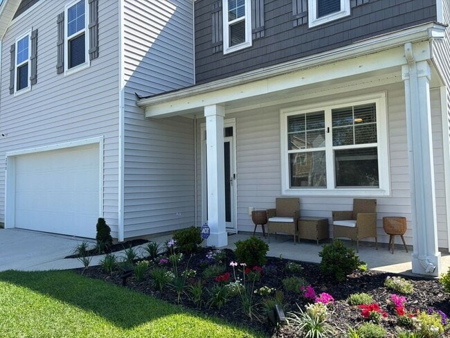 Photo - 208 Sarcoxie Rd