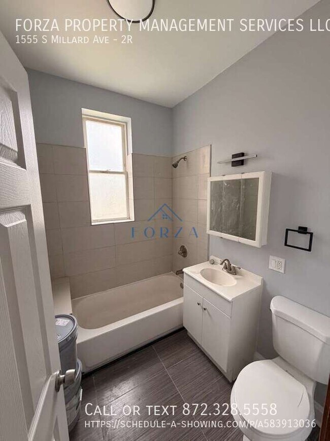 1555 S Millard Ave Unit 2R