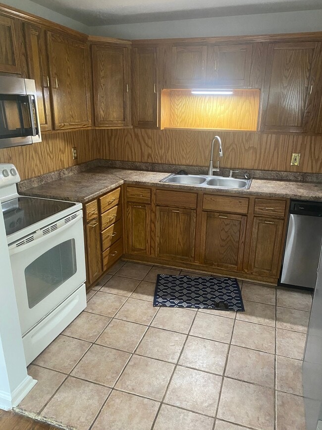 Photo - 3342 N 41st St