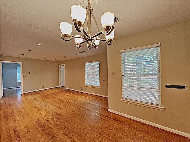 Photo - 444 Kirkwood Dr