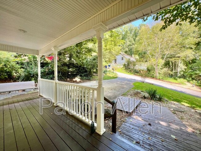 48 Mountain Site Ln