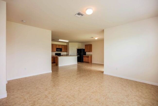 Photo - 2558 Surfside Blvd