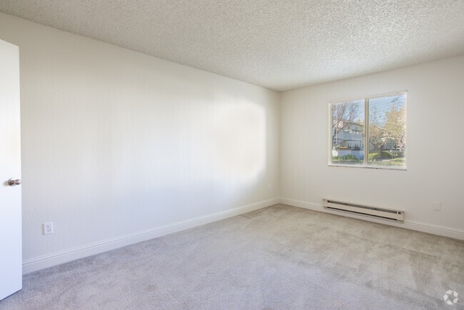 3HAB, 2BA - 1,169 ft²