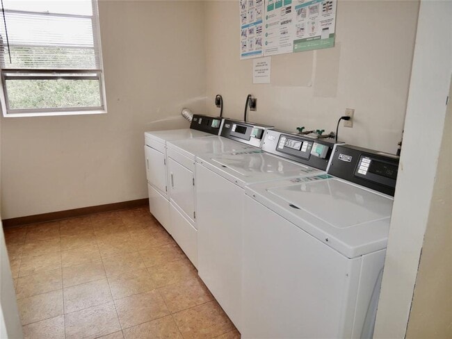 Photo - 6500 Cypress Rd Unidad 508