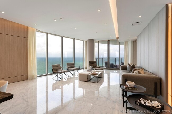 Building Photo - 15701 Collins Ave Unit 3901