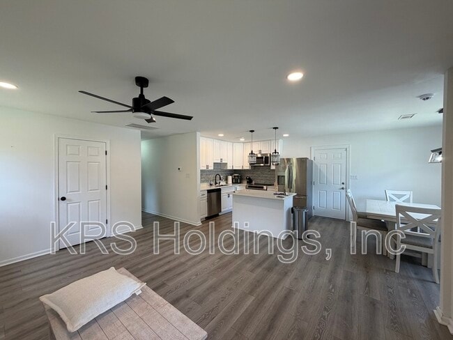 Photo - 1035 Tradewinds Rd