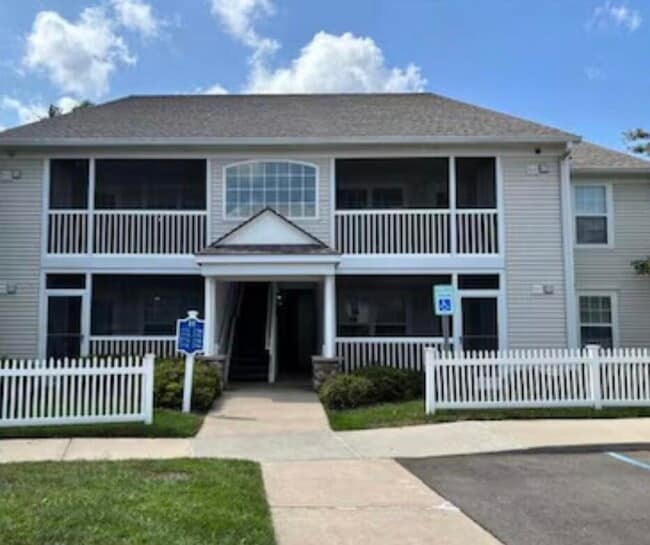 Building Photo - 2782 S Knightsbridge Cir Rental