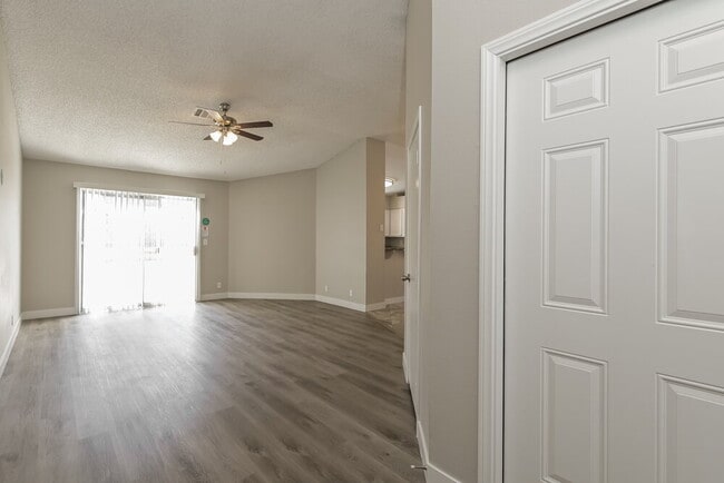 Photo - 934 Wagon Train Dr