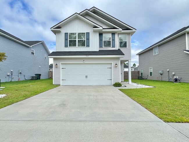 AVAILABLE SEPTEMBER 2025 [PET FRIENDLY] - AVAILABLE SEPTEMBER 2025 [PET FRIENDLY] House