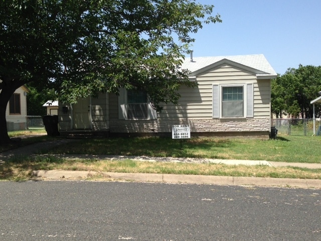 Building Photo - 807 Evetts Rd Rental