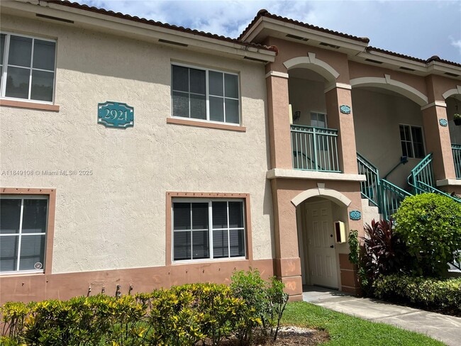 Building Photo - 2921 SE 12th Rd Unit 104-56 Rental