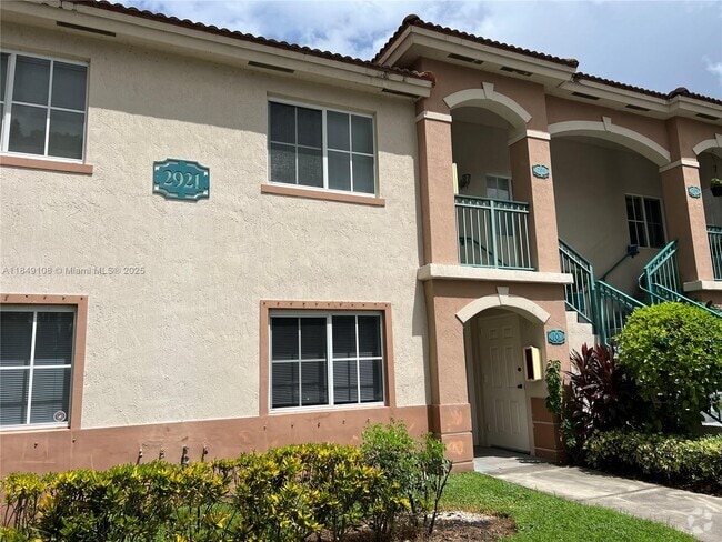 Building Photo - 2921 SE 12th Rd Unit 104-56 Rental