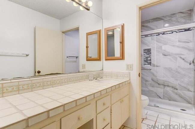 primary bathroom - 12010 Caminito Campana Unit 12010 Caminito Campana