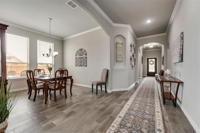 639 Devonshire Ln