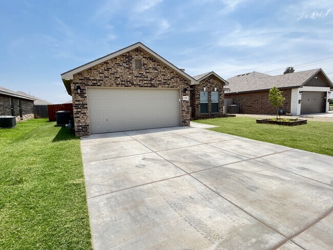 Photo - 2339 143rd St