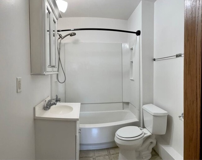 Photo - 1803 Franklin St Unit 1803 1/2 (Second Floor)