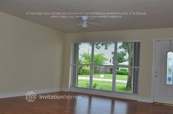Photo - 1755 SW 37th Way
