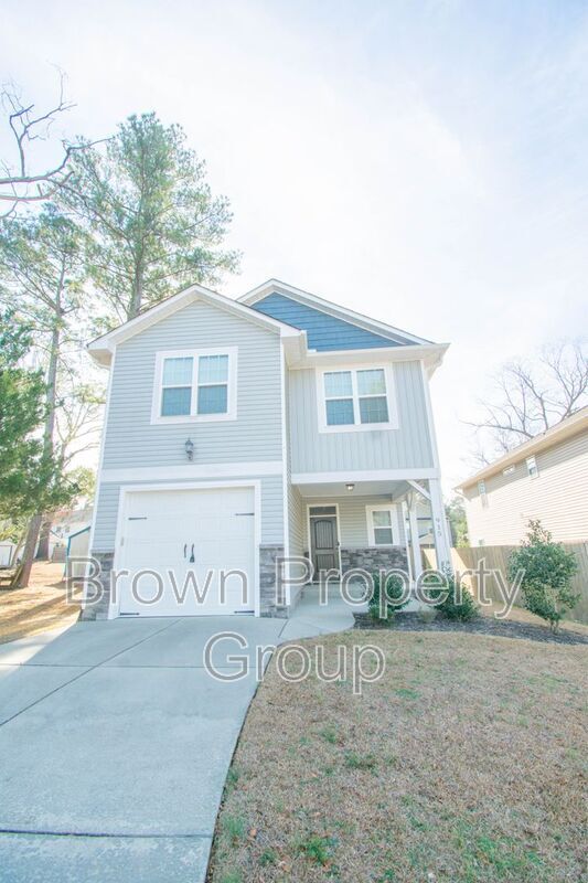 Photo - 915 Carolina Ave