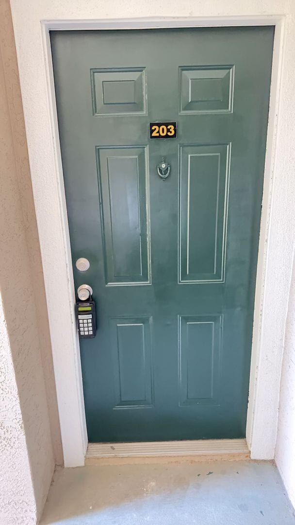 Photo - Beautiful 1 bedroom condo for rent in Lake...