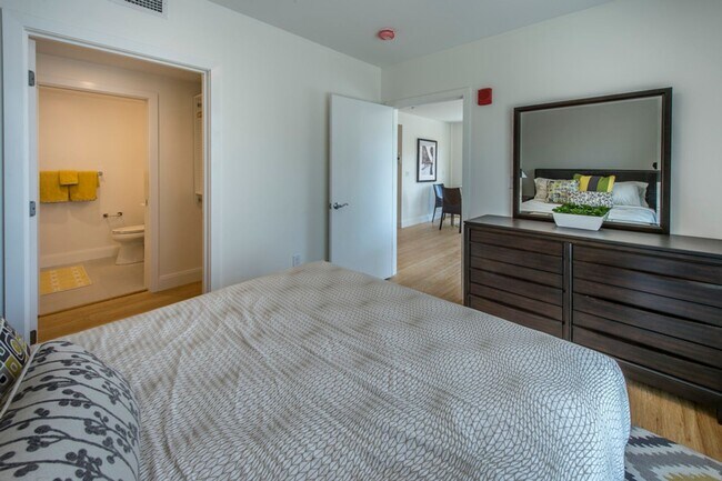 Photo - Modern 2BD+2BA Allston SEPT