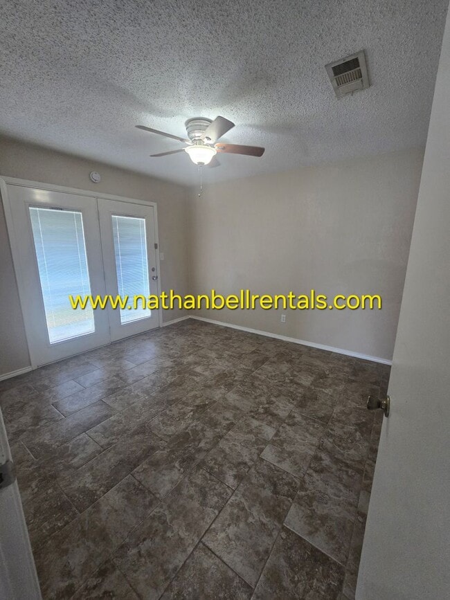 Photo - 1665-1679 Ballard Unit 1679