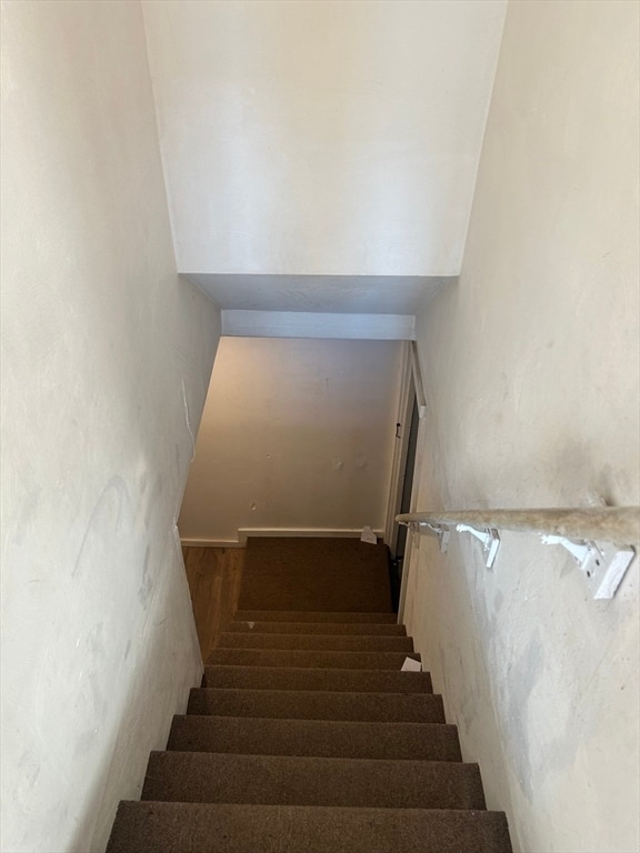 Photo - 4 Meadowview Ln