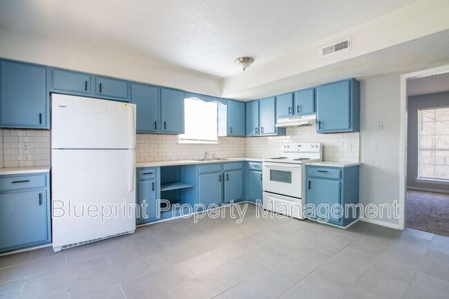 Photo - 1722 6th Pl Cir NW