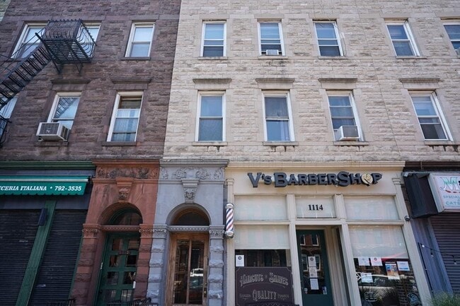 Building Photo - 1114 Washington St Unit 3 Rental