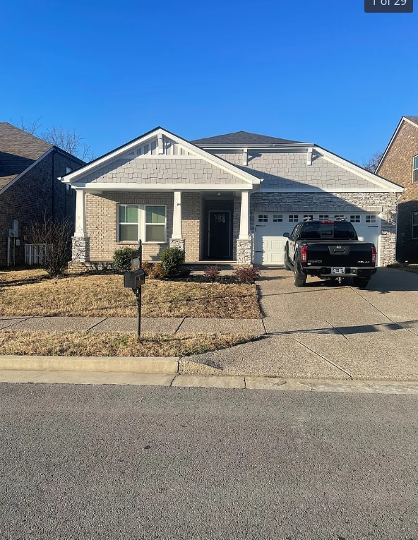 Building Photo - "Charming 3-Bedroom Retreat with 2 Baths and 1944 Sq. Ft. and fenced yard