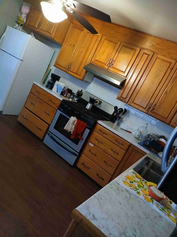 Photo - 674 E 675 N