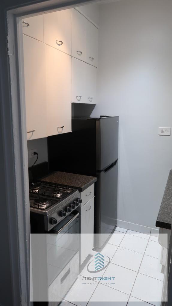 Building Photo - 534 W Stratford Pl Rental