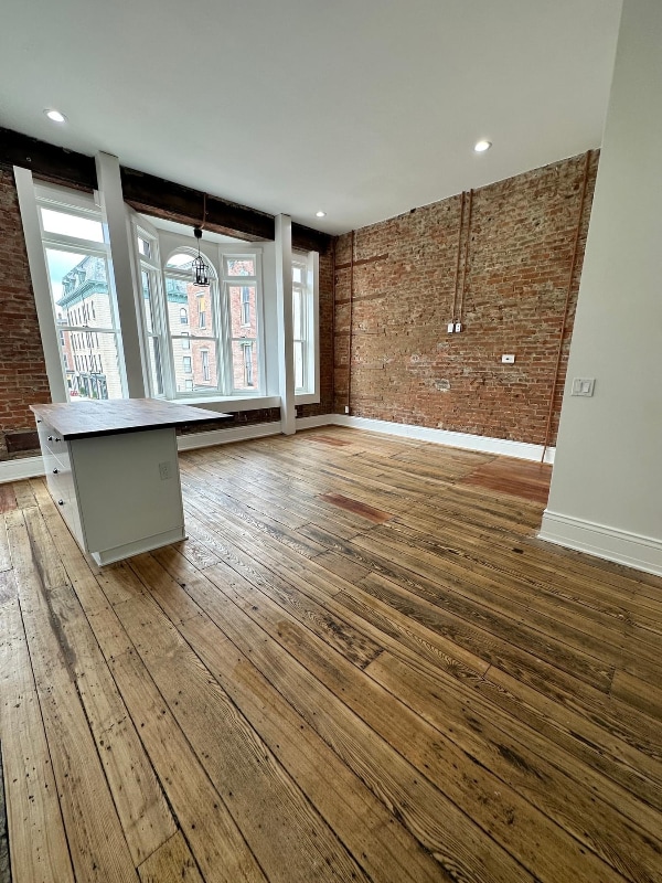 Photo - 37 Monument Sq Unit B