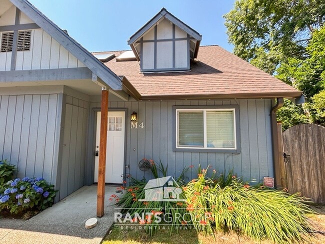 220 Israel Rd SW