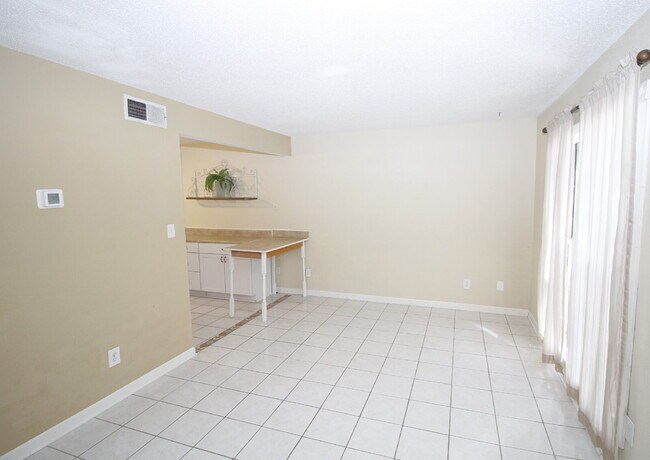 Photo - 2-Bedroom Waterfront Townhouse with Commun...