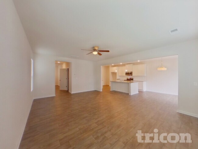 Photo - 222 Savannah Wood Rd