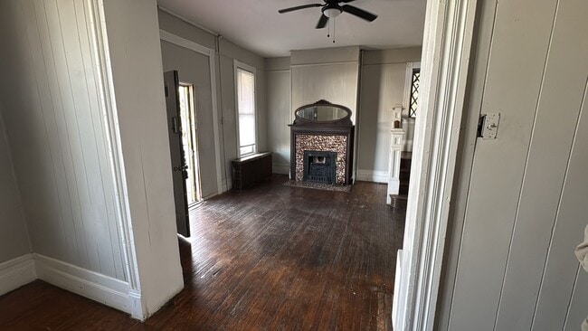 Photo - 705 Franklin St