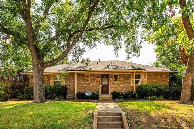 Building Photo - 501 Dogwood Dr