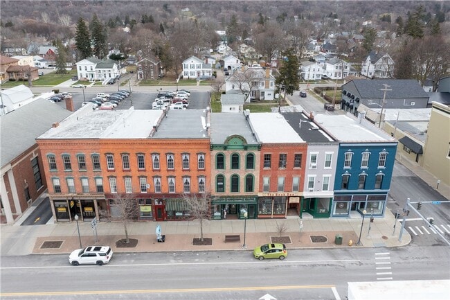 Building Photo - 178 Main St