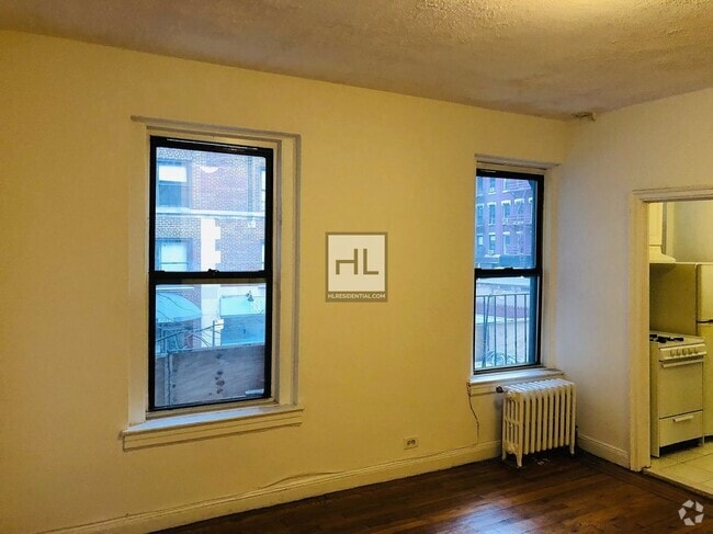 Building Photo - East 58th Street | Chic Studio in Sutton P... Rental